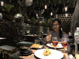 Pretty restaurant with water